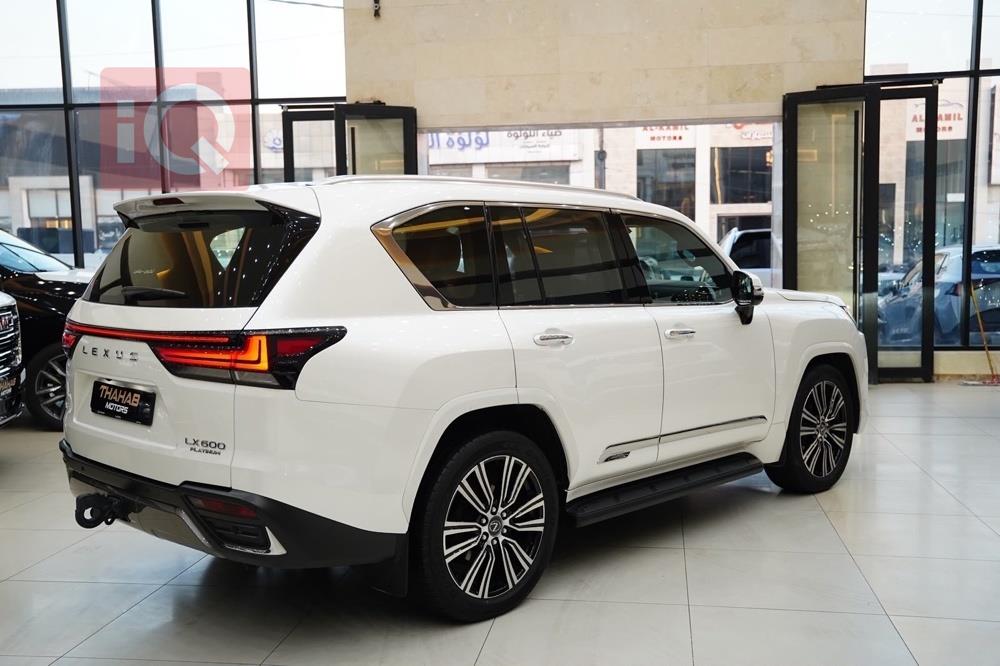 Lexus LX